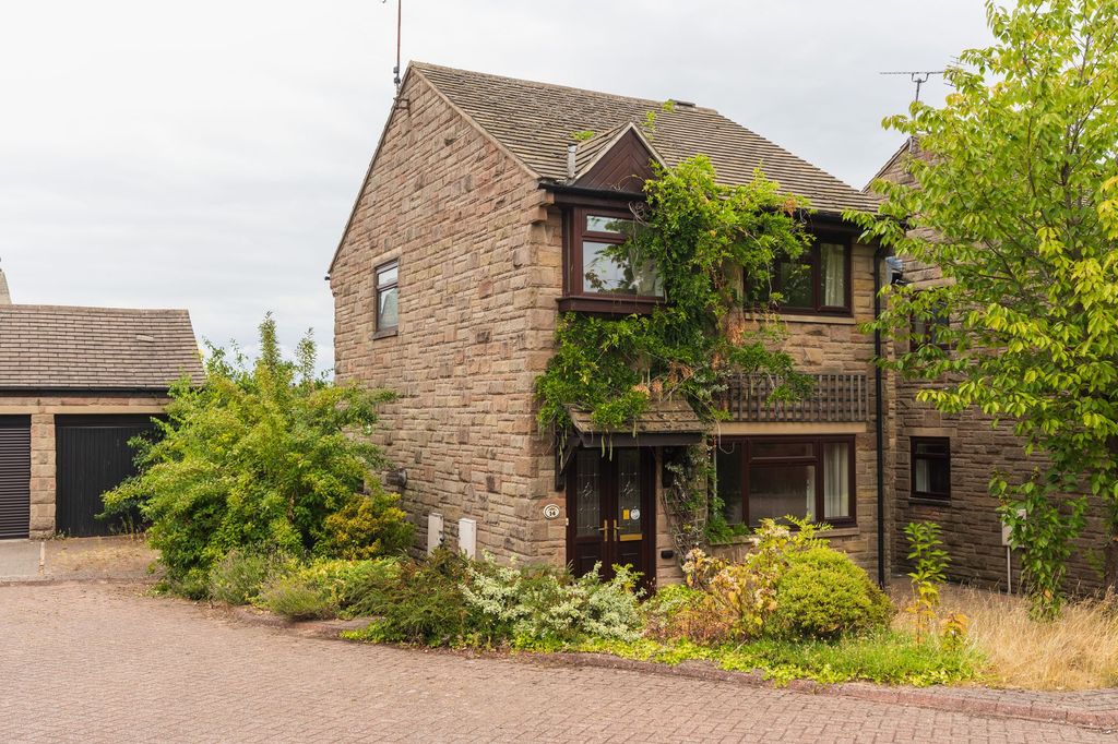 Property photo 1 of 27