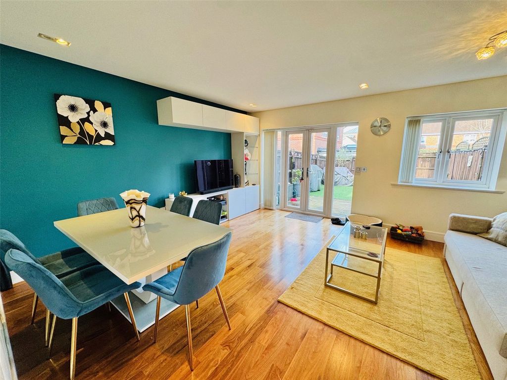 Property photo 3 of 15 Picture No. 04