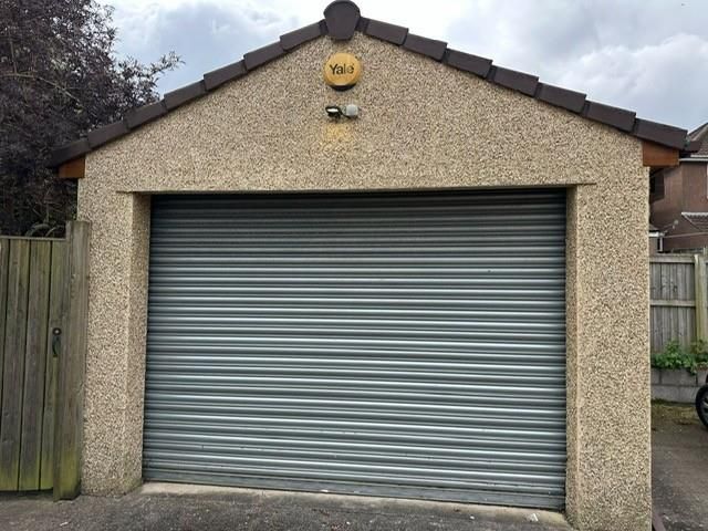 Property photo 1 of 3 Garage Front.Jpg