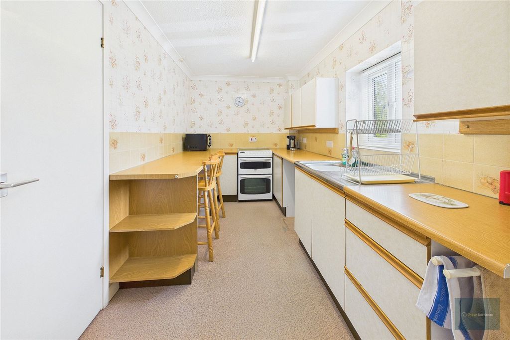 Property photo 3 of 10 Picture No. 06