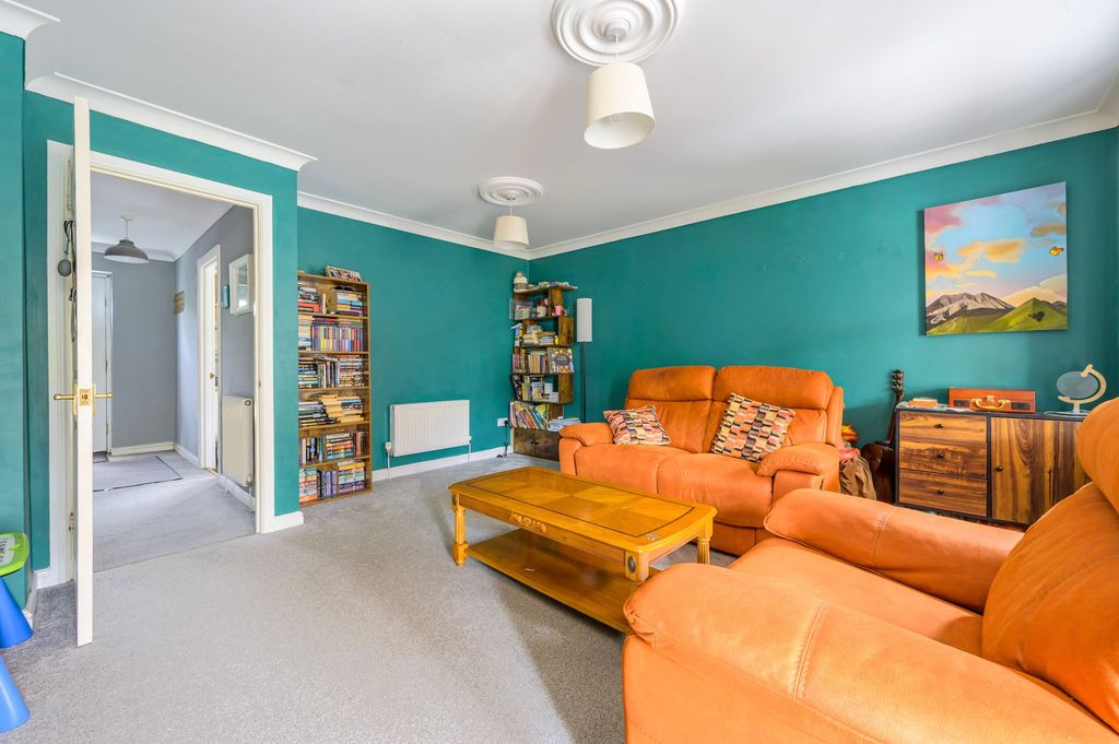 Property photo 3 of 16