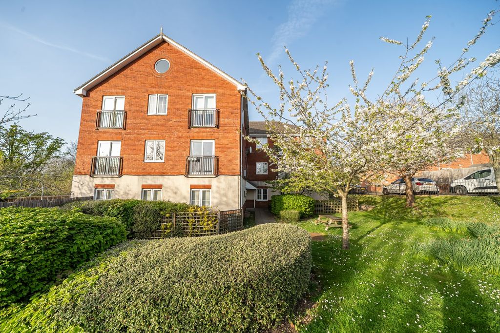 Property photo 1 of 11 Picture No. 32