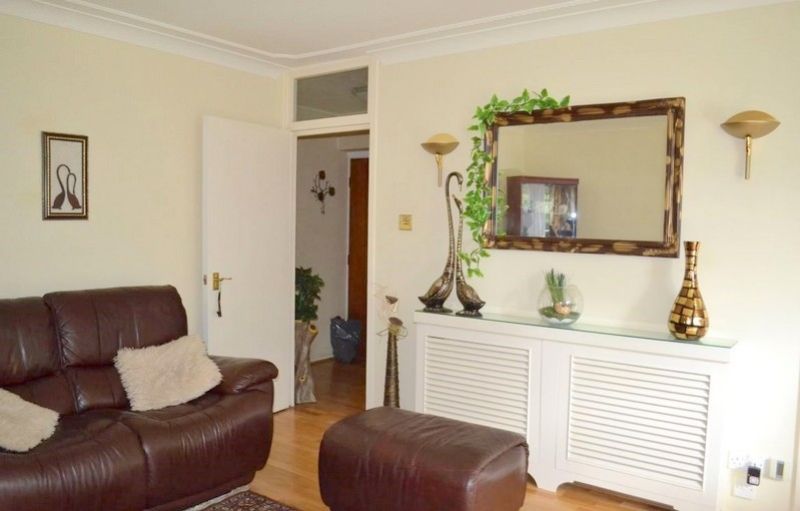 Property photo 3 of 9 8