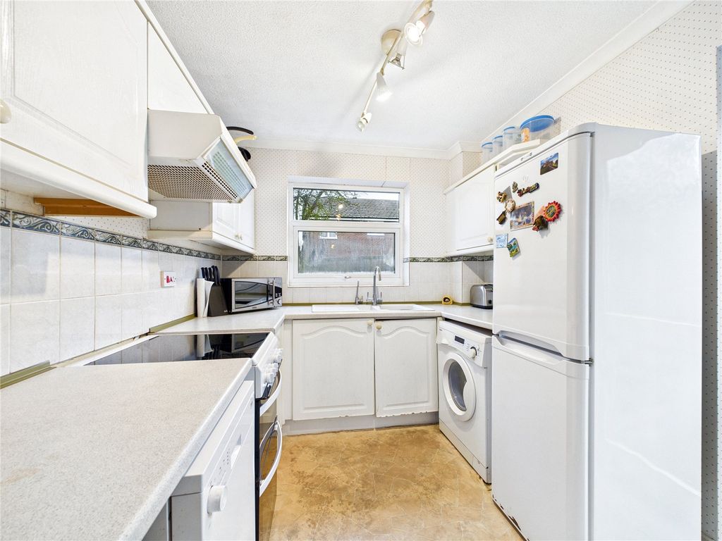 Property photo 3 of 15 Picture No. 11