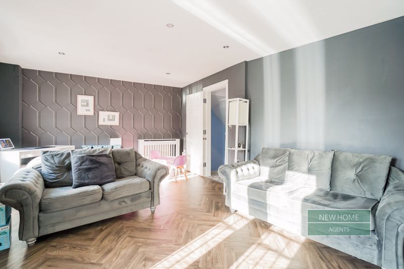 Property photo 3 of 23 Photo 13