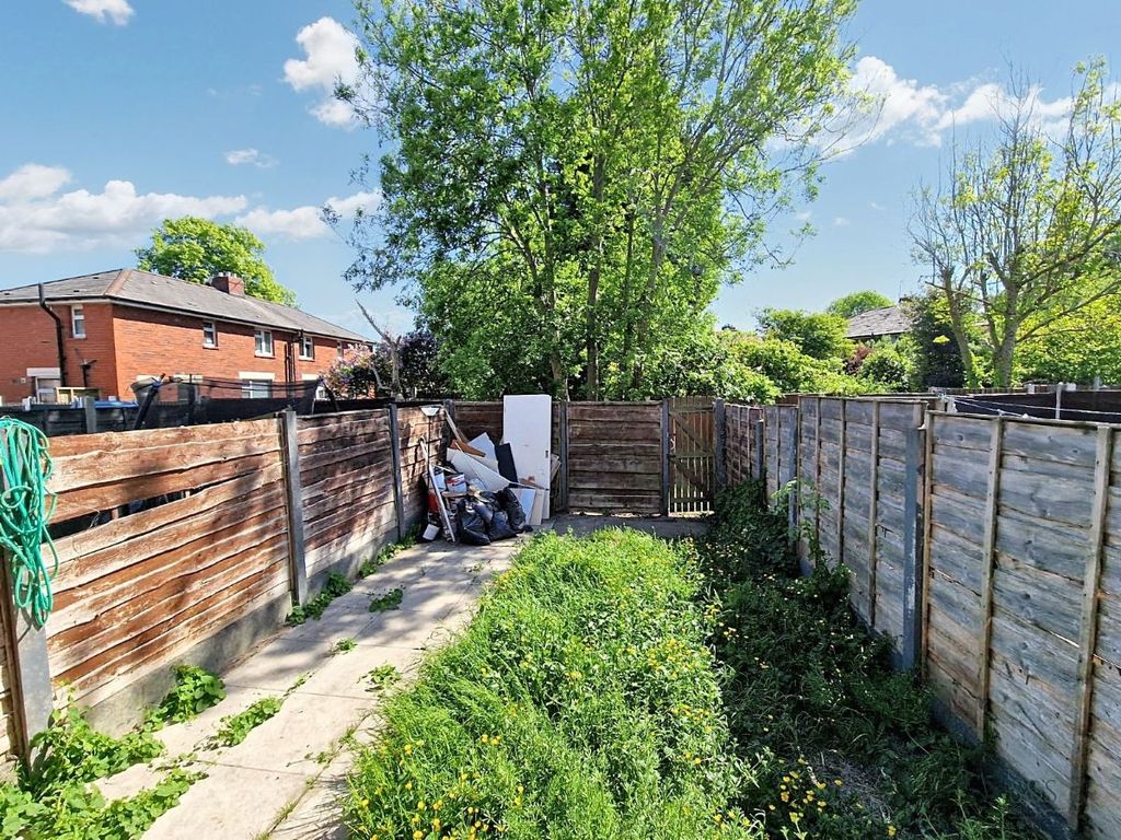 Property photo 3 of 20