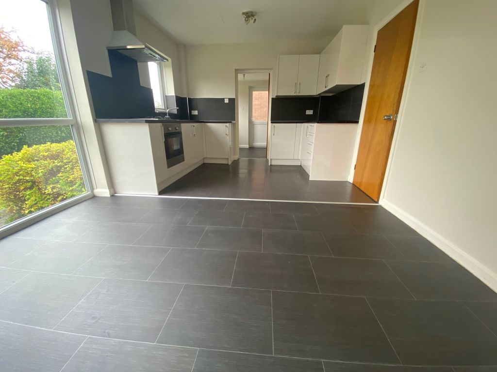 Property photo 1 of 12 Kitchen