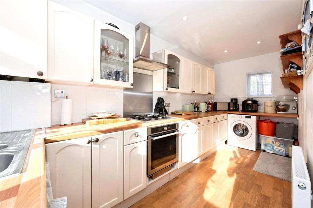 Property photo 2 of 13 Kitchen