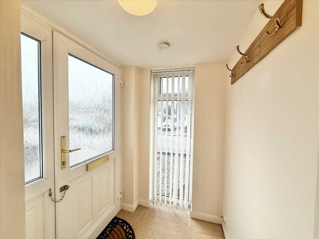 Property photo 2 of 23 Entrance Porch