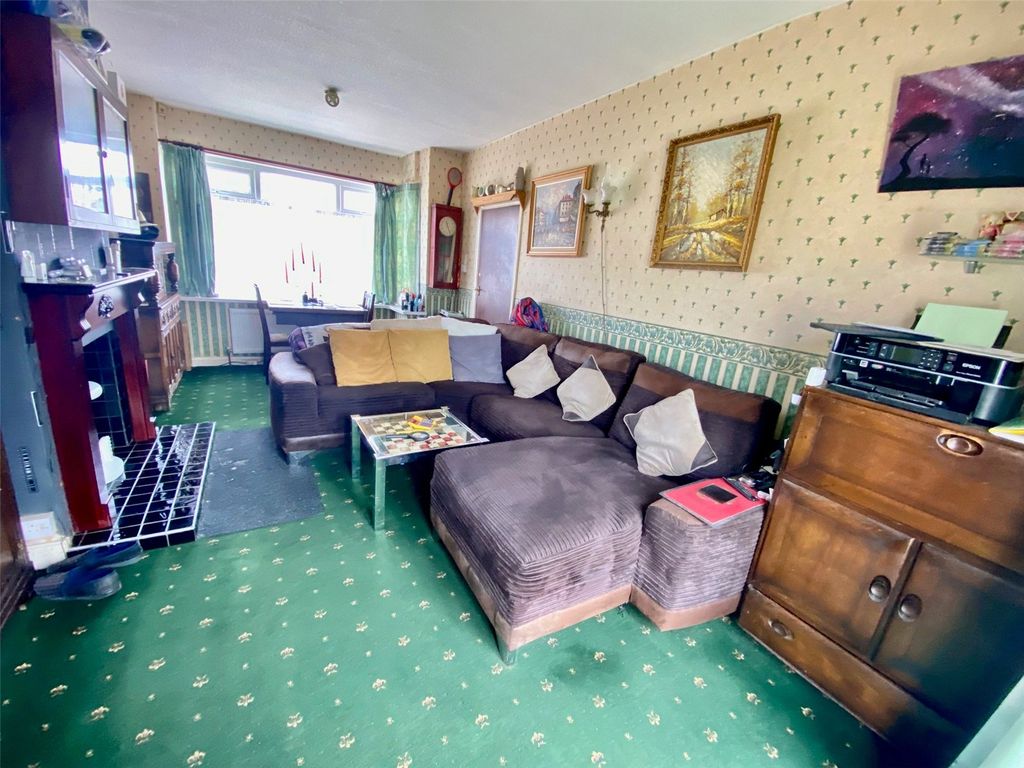 Property photo 3 of 24 Picture No. 16