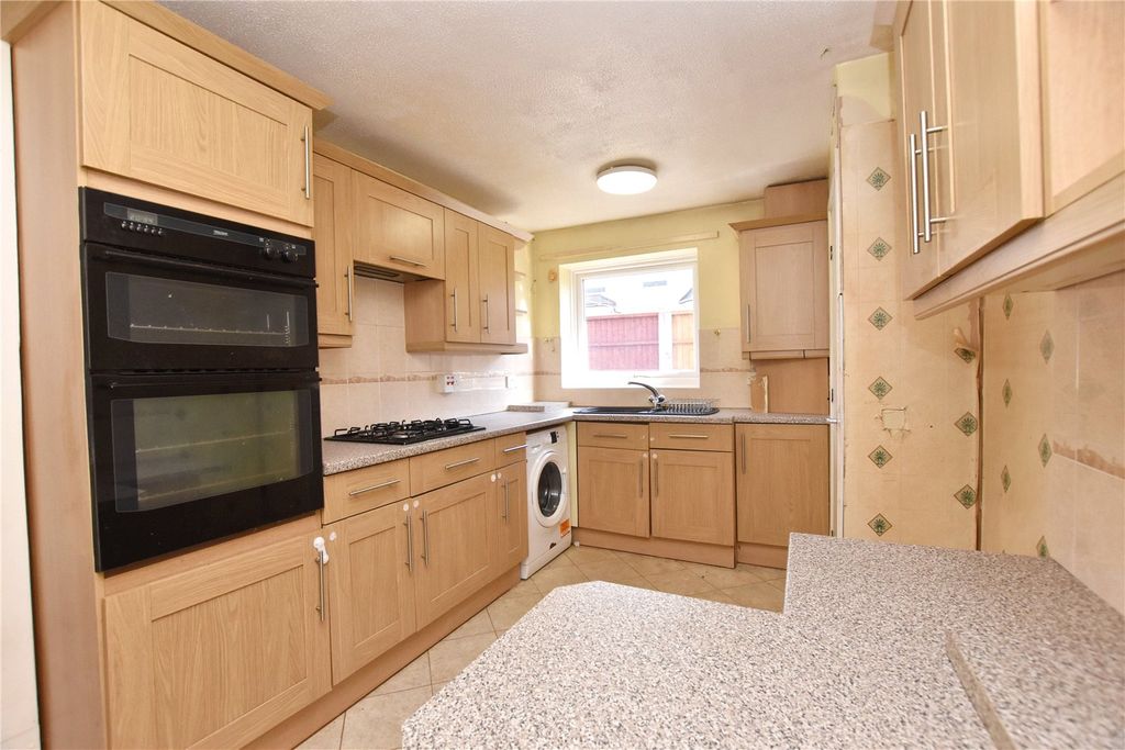 Property photo 1 of 12 Picture No. 19