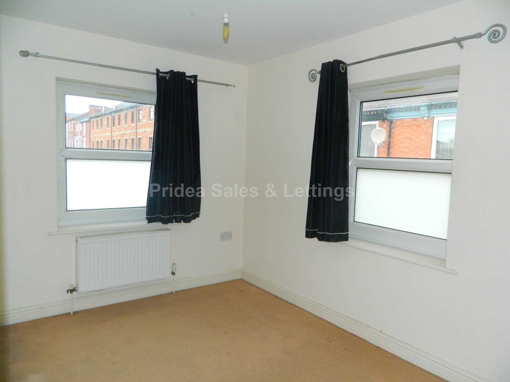 Property photo 3 of 4