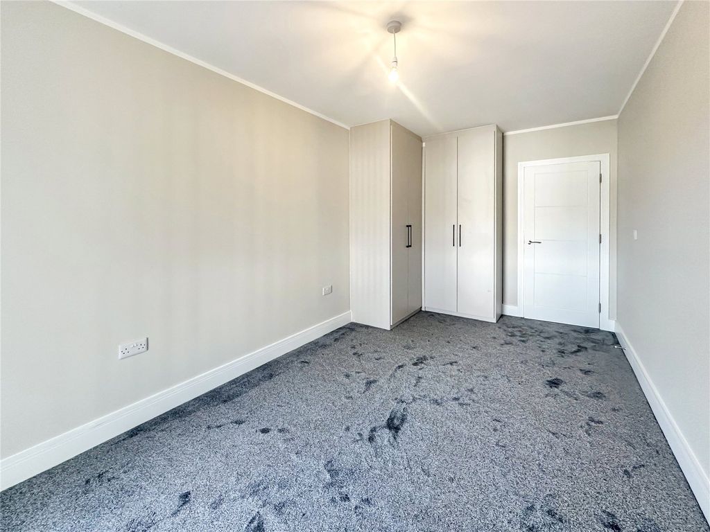 Property photo 3 of 10 Picture No. 02