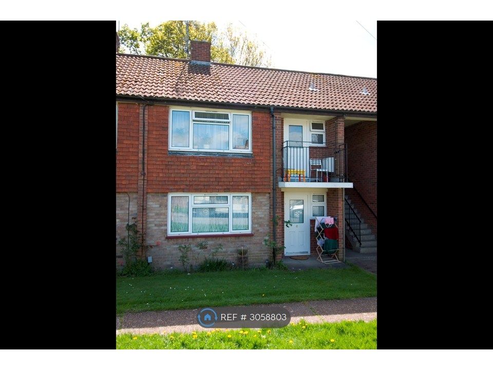 Property photo 2 of 8