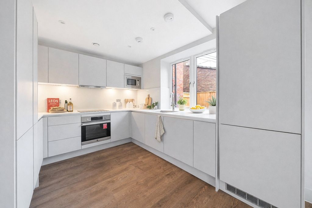 Property photo 2 of 10 Picture No. 01