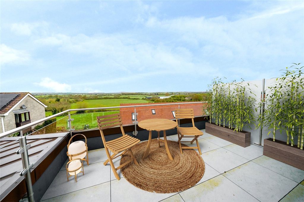 Property photo 3 of 10 Picture No. 40