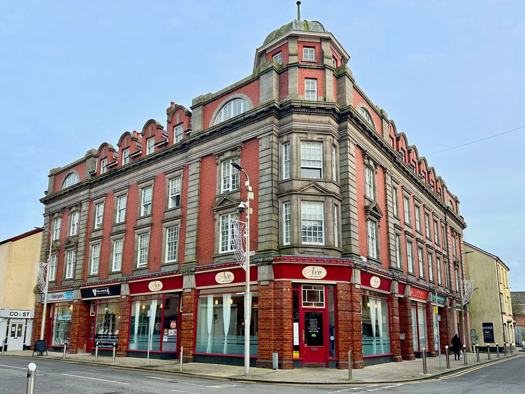 Property photo 3 of 8