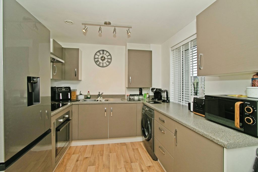 Property photo 3 of 12 Pbox-Img.Jpg