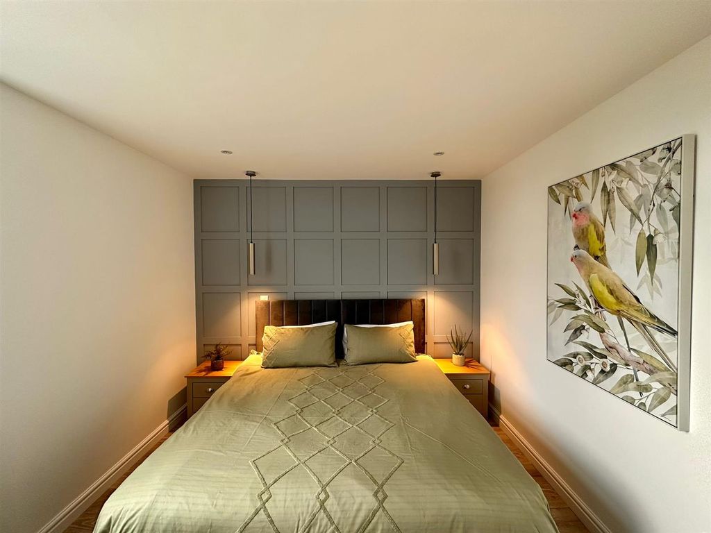 Property photo 2 of 7 Bedroom 2