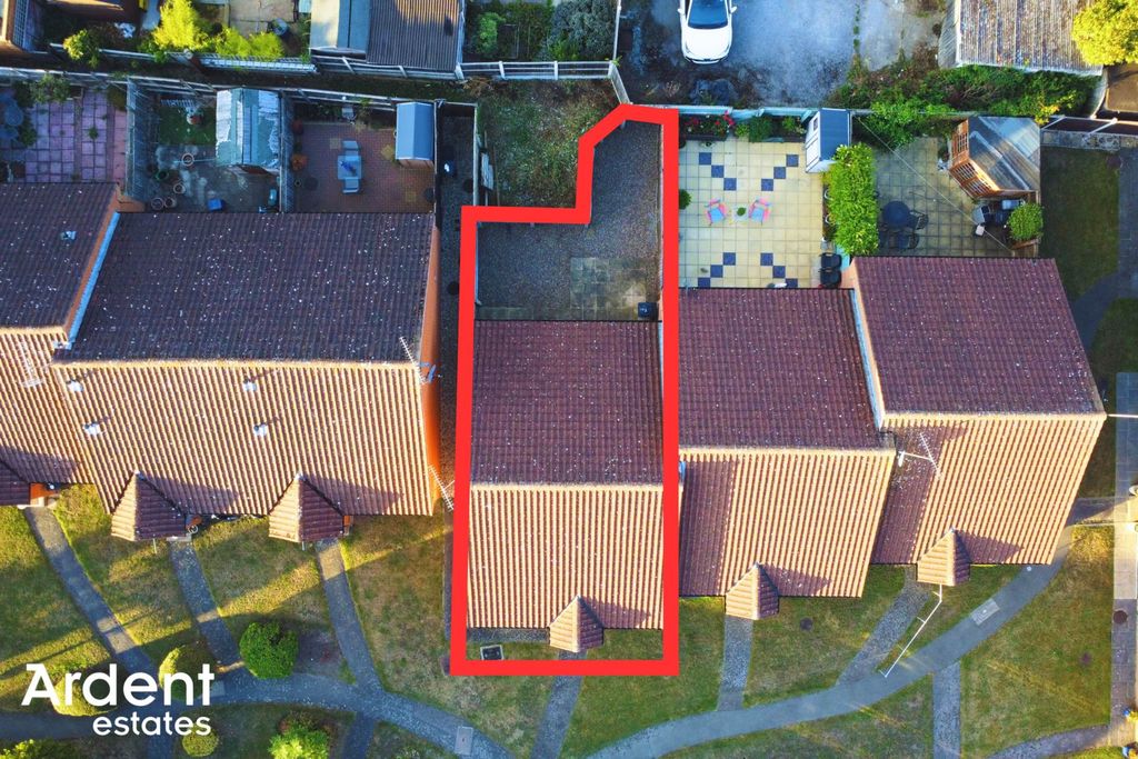 Property photo 3 of 13