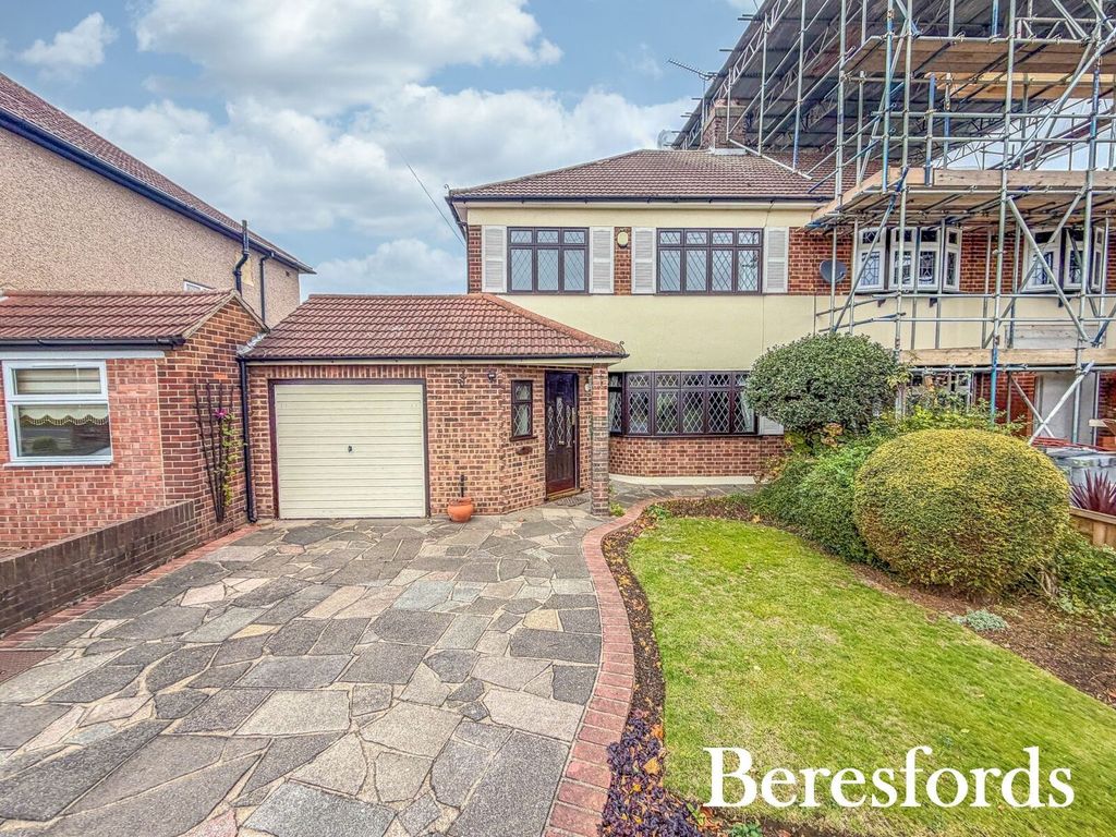 Property photo 1 of 52 Front