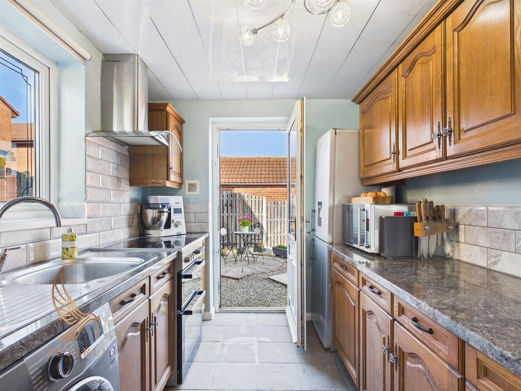 Property photo 3 of 28 Cam03976G0-Pr0386-Still018.Jpg