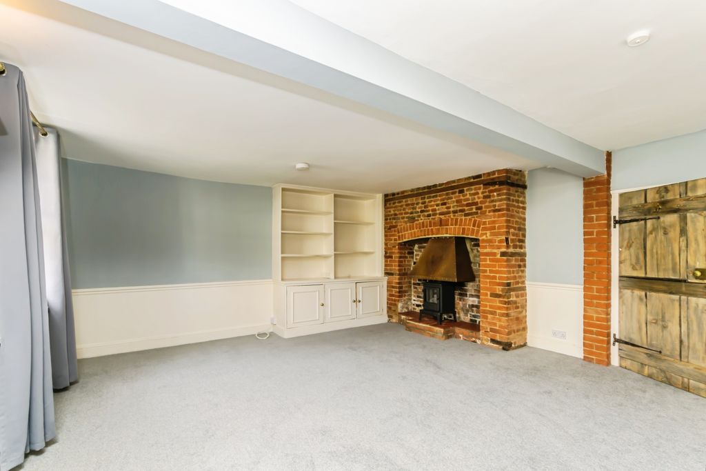 Property photo 3 of 14 Living Room