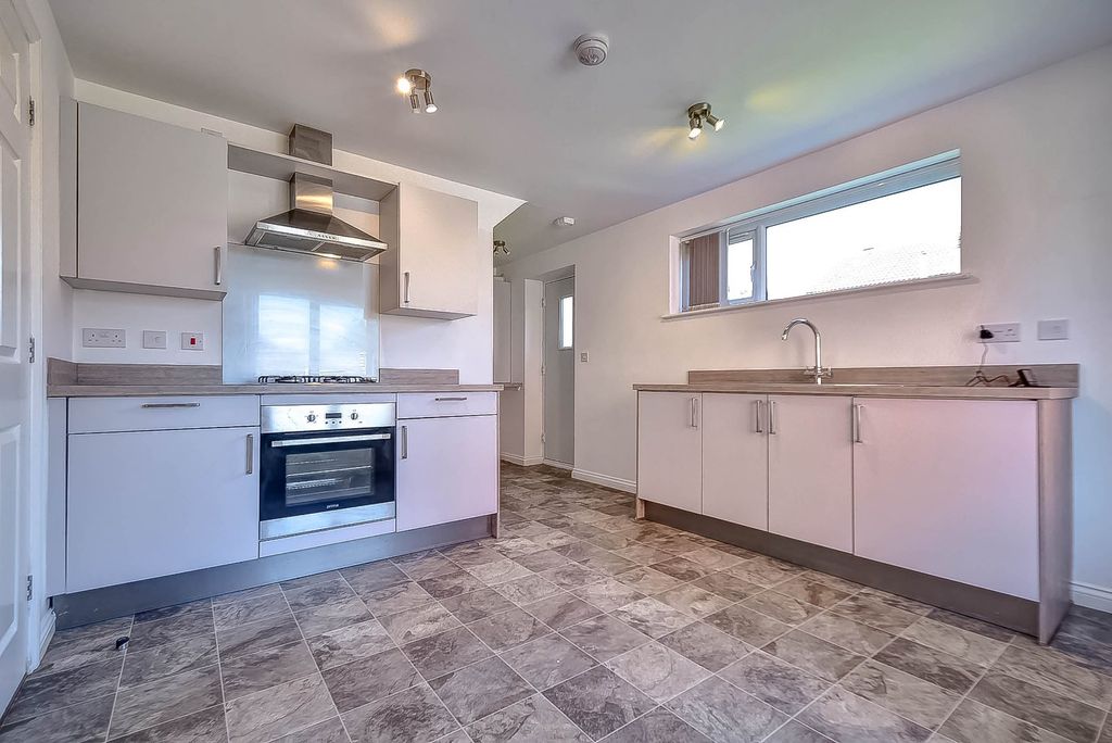 Property photo 3 of 12 Picture No. 08