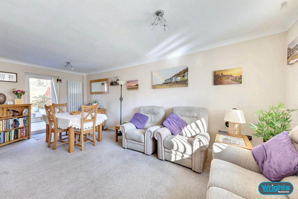 Property photo 3 of 18 Photo 2