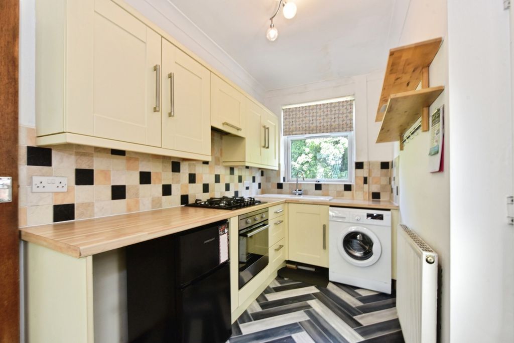 Property photo 3 of 17 Pbox-Img.Jpg