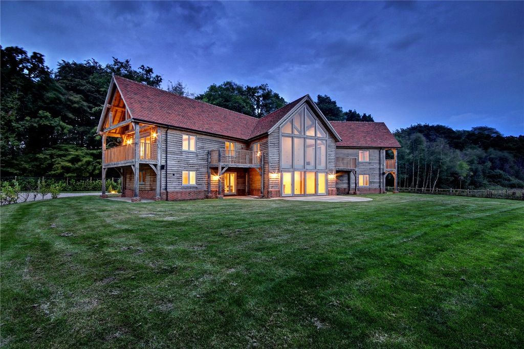 Property photo 1 of 21 Nighttime