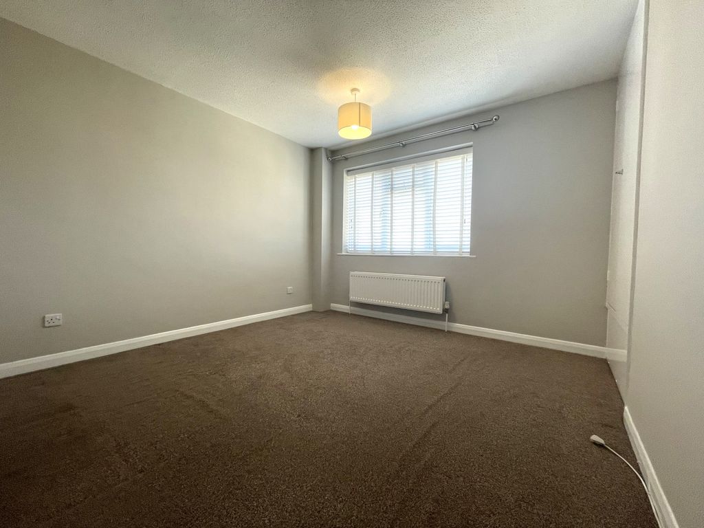 Property photo 2 of 9 Gallery