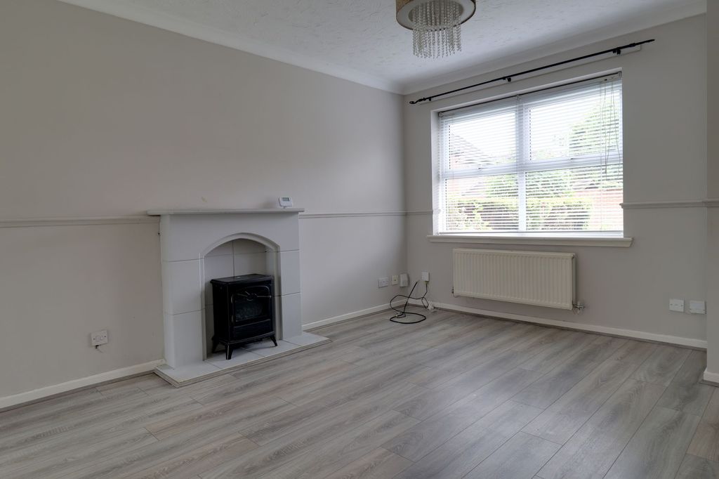 Property photo 3 of 11 Photo 14