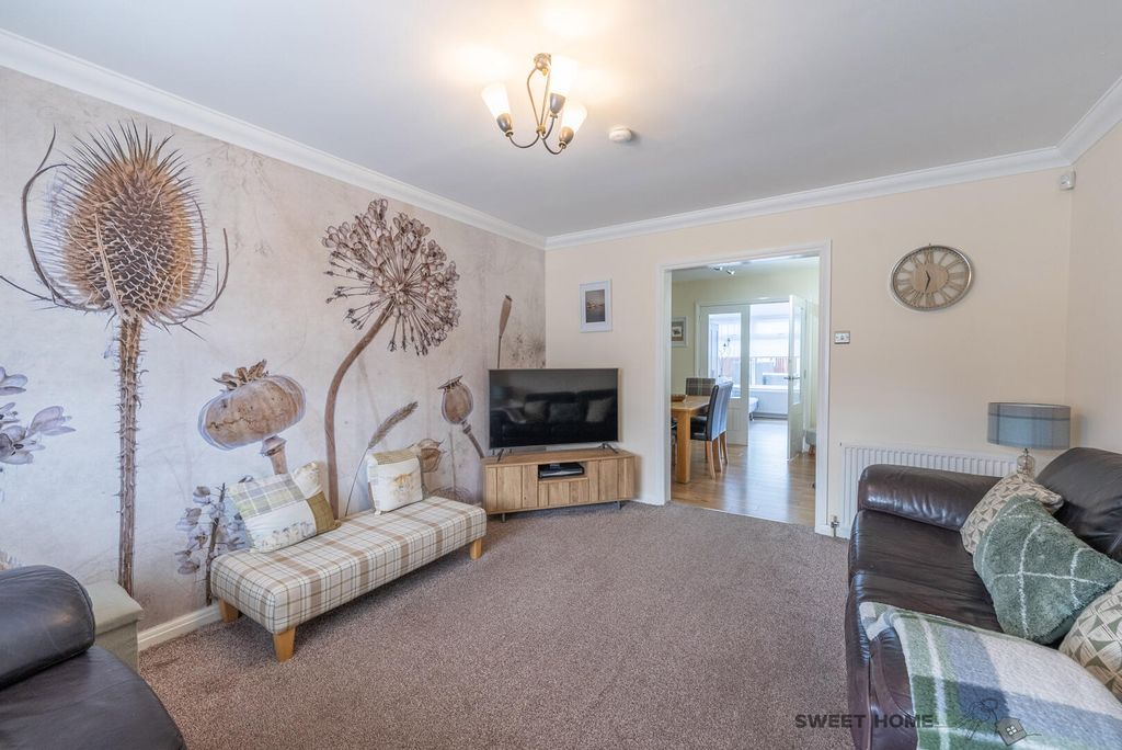 5 bed detached house for saleRockcliffe Path, Chapelhall, Airdrie ML6 photo 5