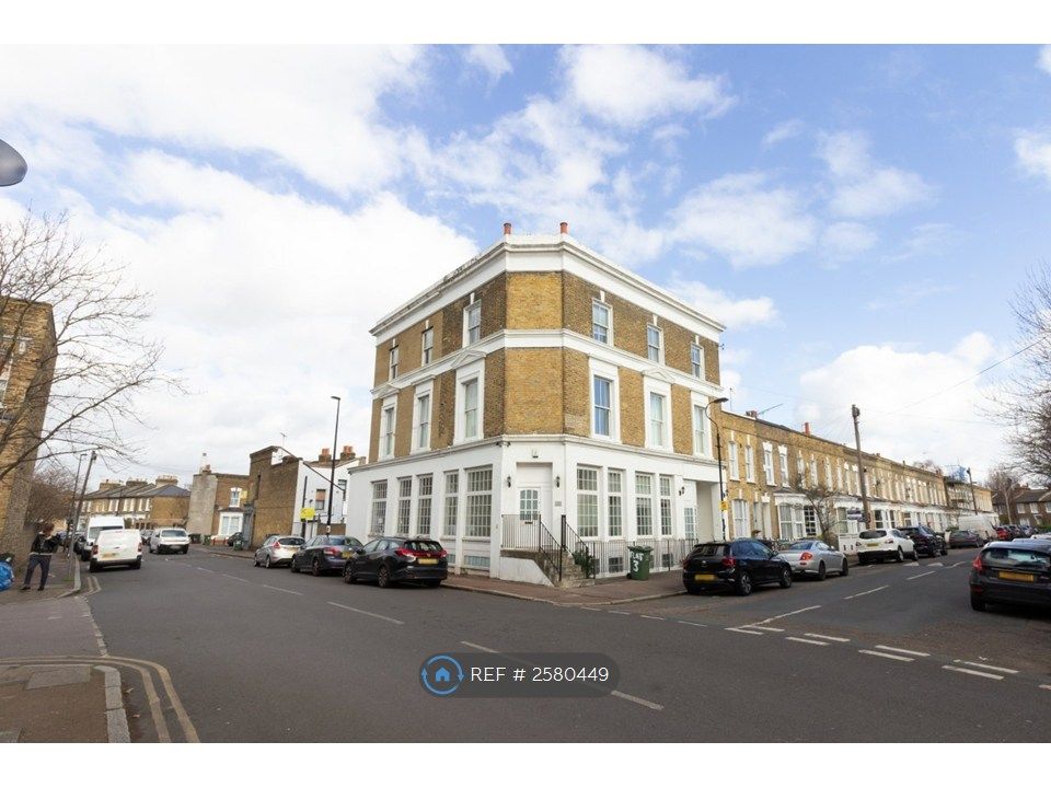 Property photo 1 of 24 Royal Archer Building