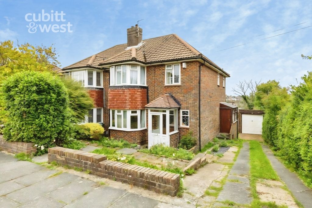 Property photo 1 of 19 External