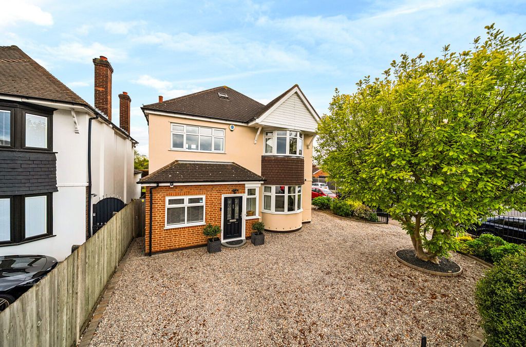 Property photo 1 of 25 Front