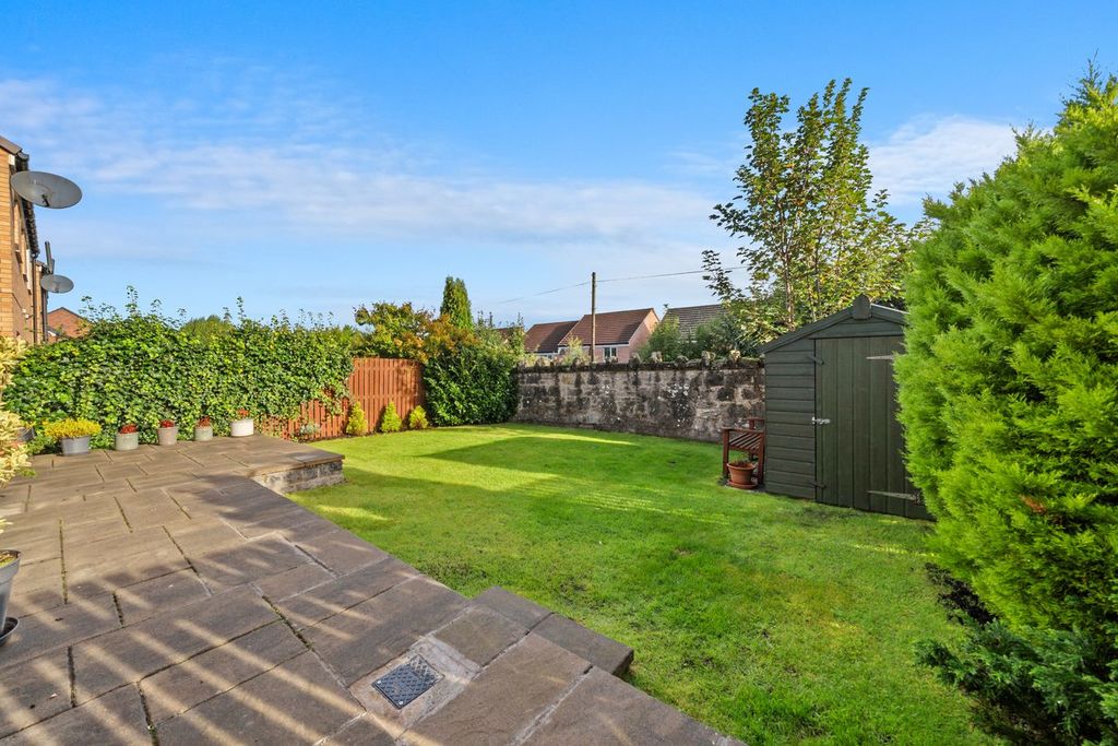 Property photo 3 of 38