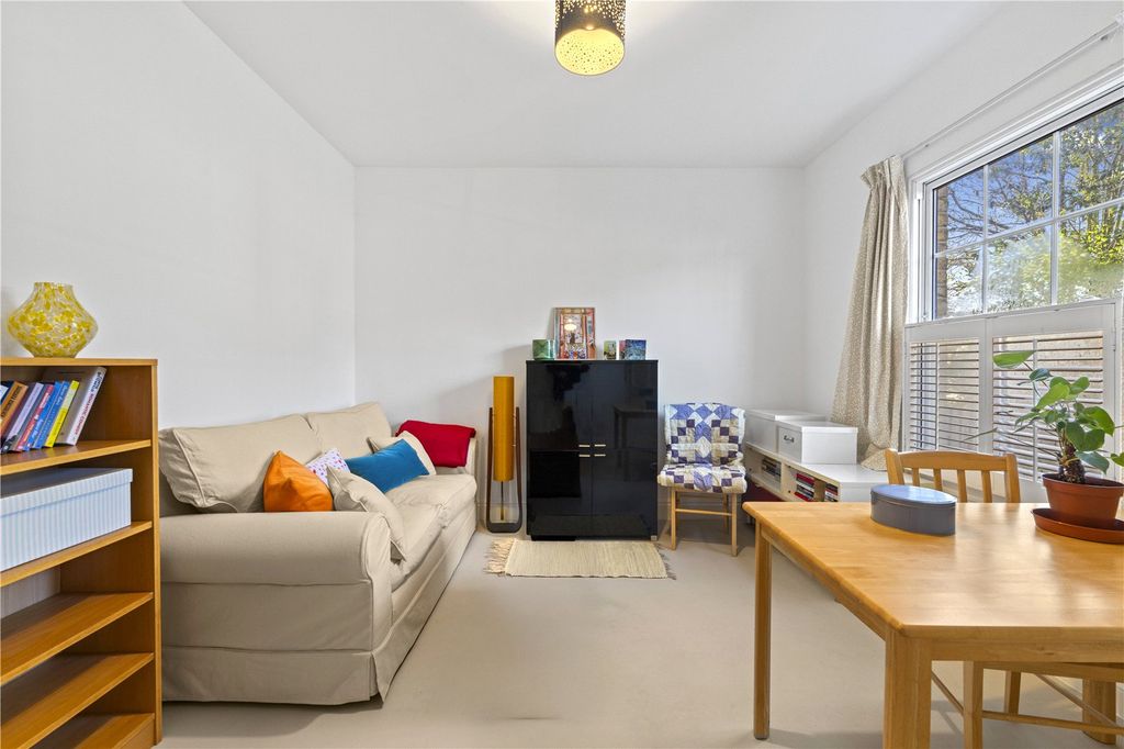 Property photo 3 of 8 Picture No. 04