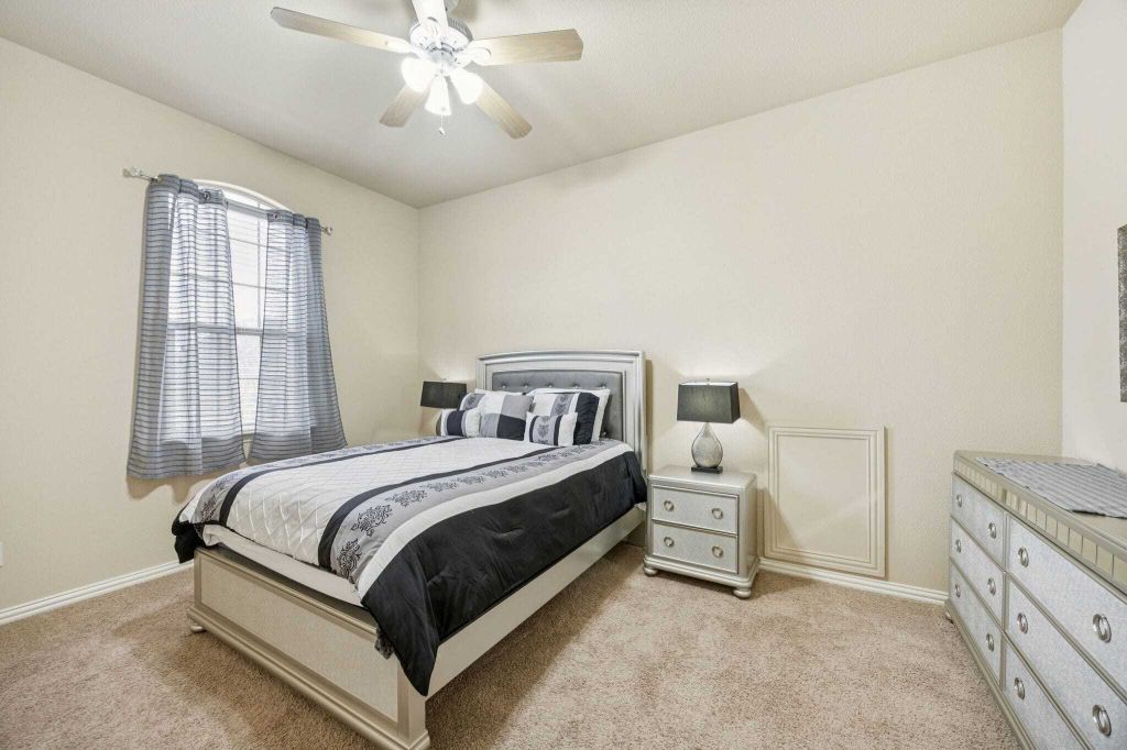 Property photo 3 of 3 <Alttext/>