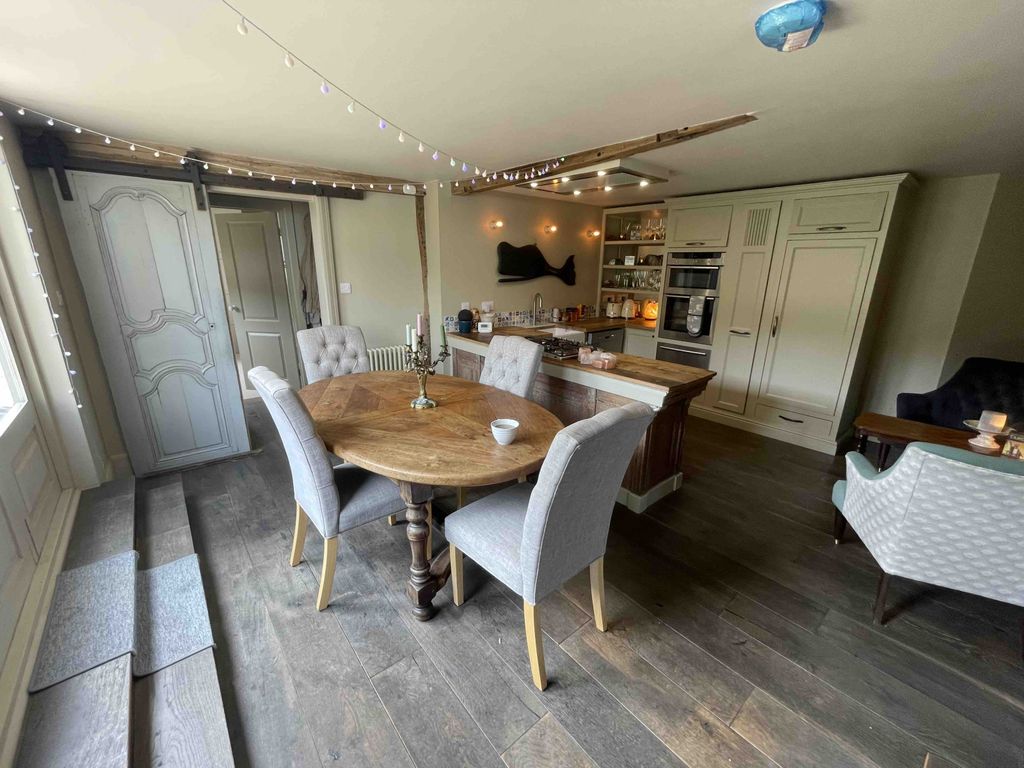 Property photo 3 of 19 Kitchen/Diner