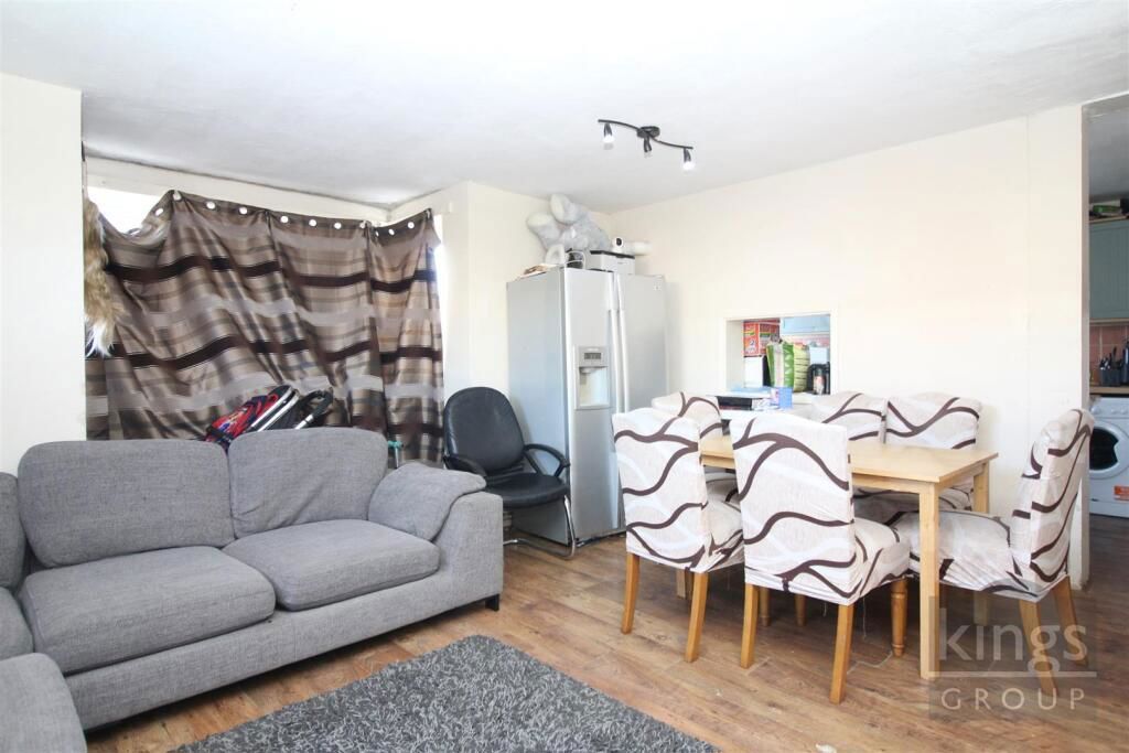 Property photo 3 of 8