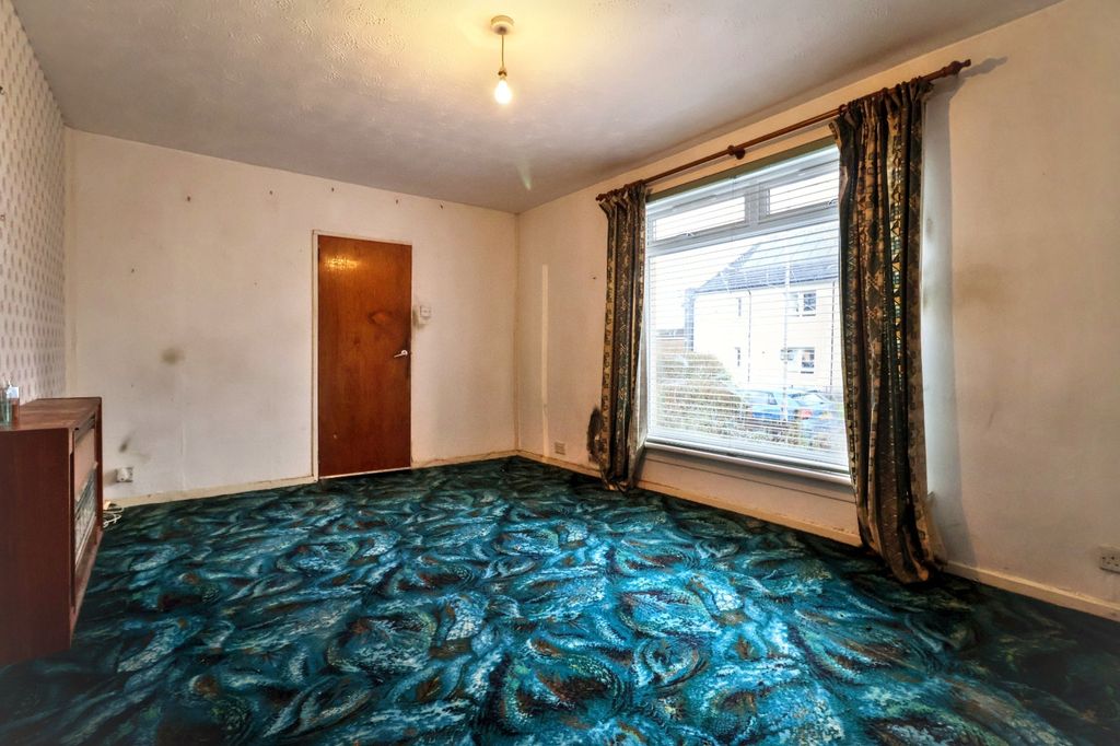 Property photo 2 of 16 Picture No. 11