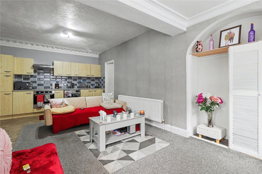 Property photo 3 of 10 Picture No. 08