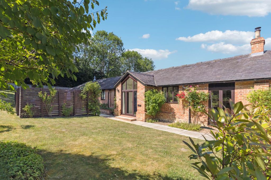 Property photo 3 of 40
