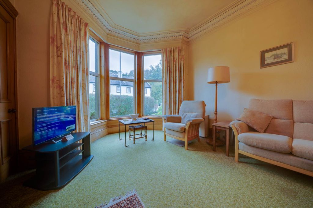 Property photo 3 of 19