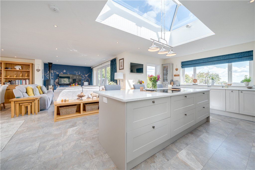 Property photo 1 of 31 Kitchen