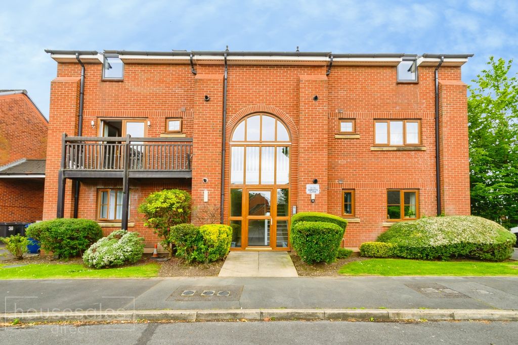 Property photo 1 of 17