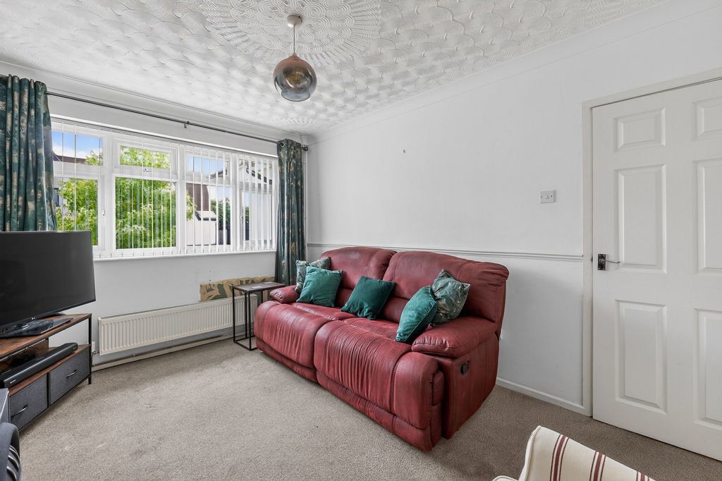Property photo 3 of 14