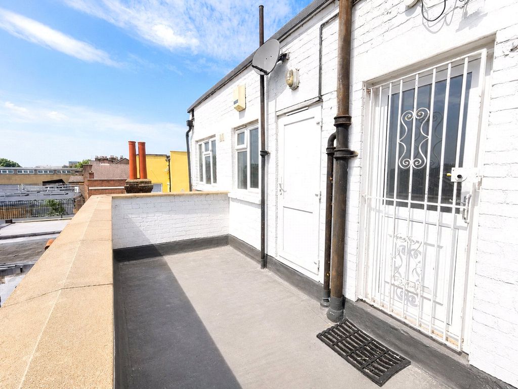 Property photo 2 of 10 Picture No. 14